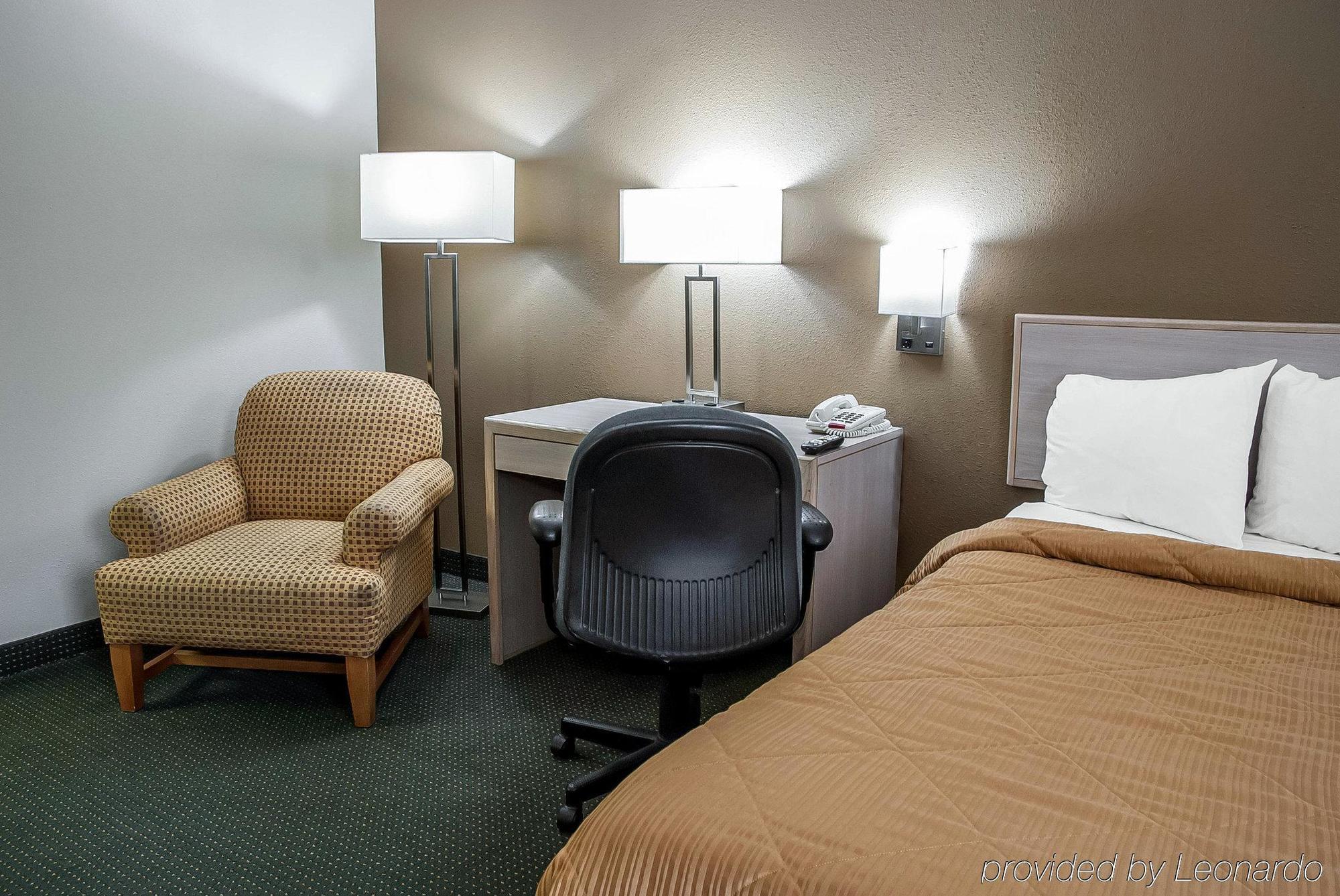 Quality Inn Near Six Flags St. Louis Пасифик Экстерьер фото